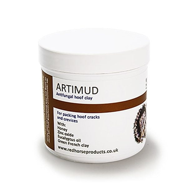 Artimud is a clay based anticirobial hoof putty that packs hoof cracks and crevices.